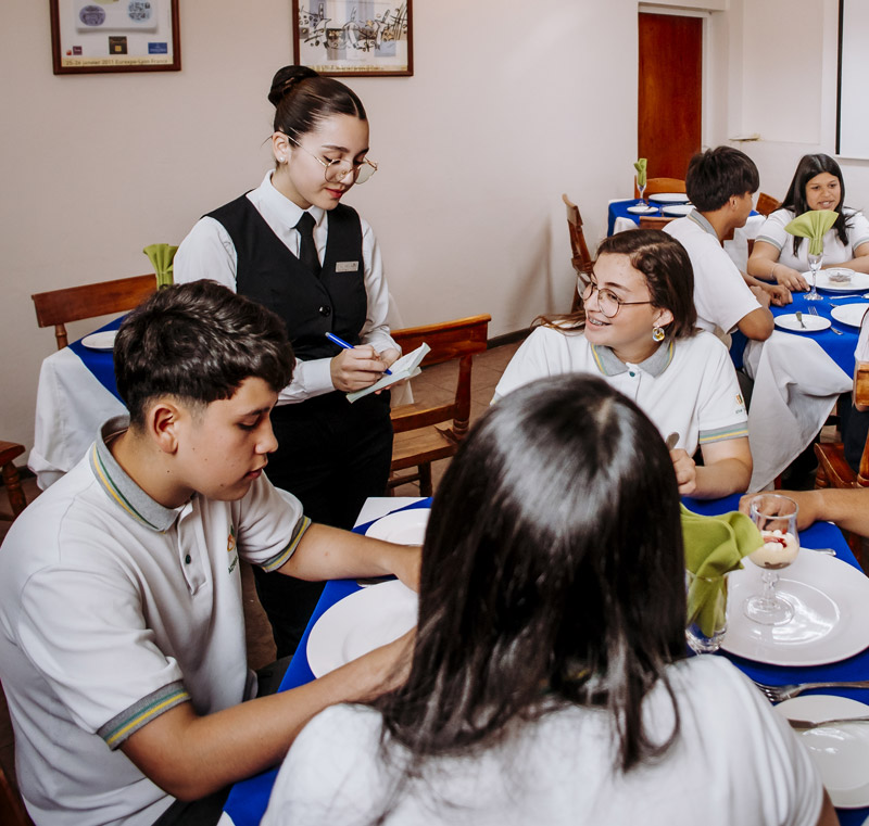 servicio de hotelería Achiga - Comeduc